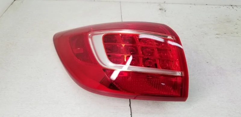 Фонарь KIa Sportage 2010-2015 3