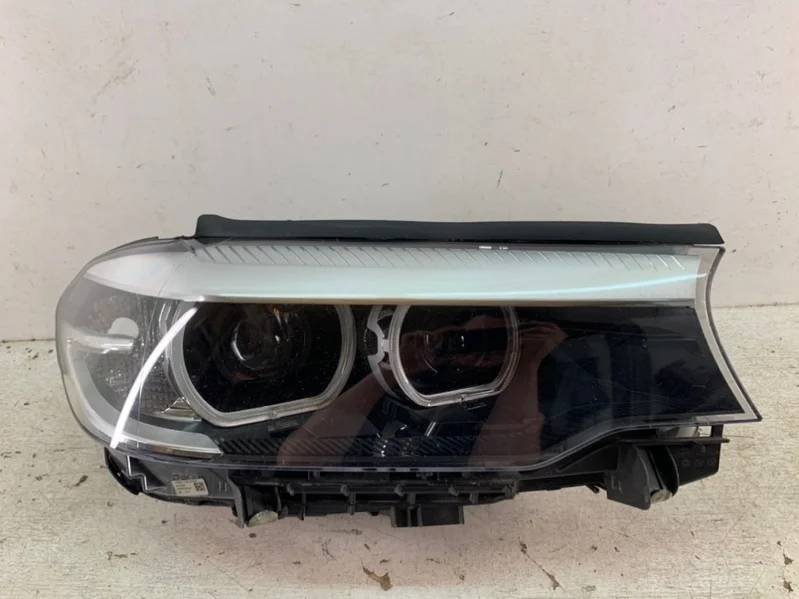 Фара BMW 5er 2016- G30