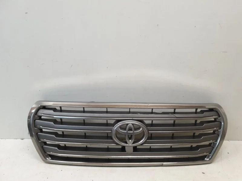 Решетка радиатора Toyota Land Cruiser 2012-2015 200