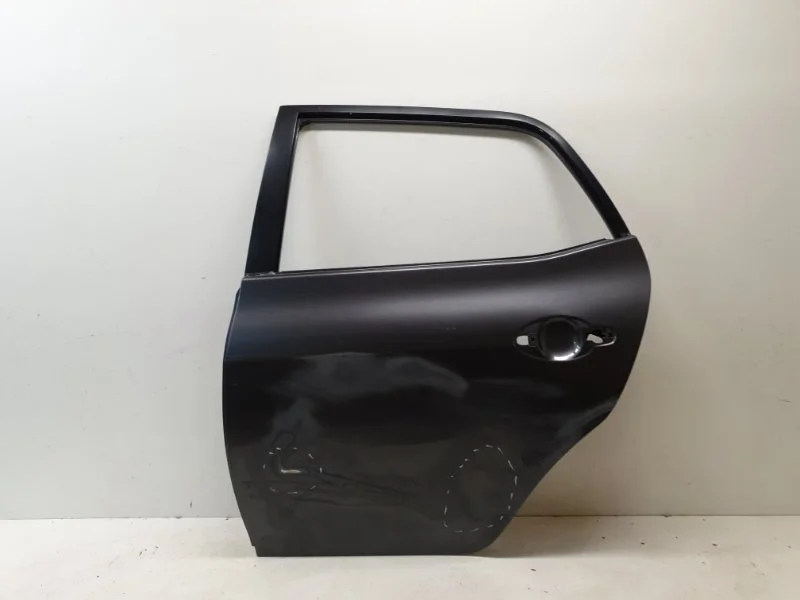 Дверь Toyota Auris 2006-2012