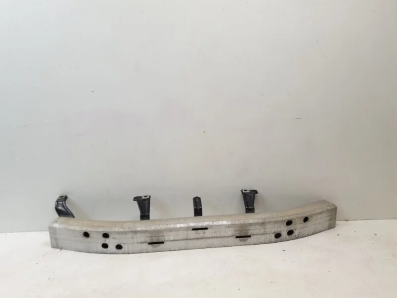 Усилитель бампера Toyota Land Cruiser Prado 2018- 150