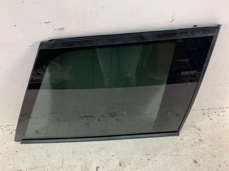 Стекло боковое Land Rover Range Sport 2005-2012 L320
