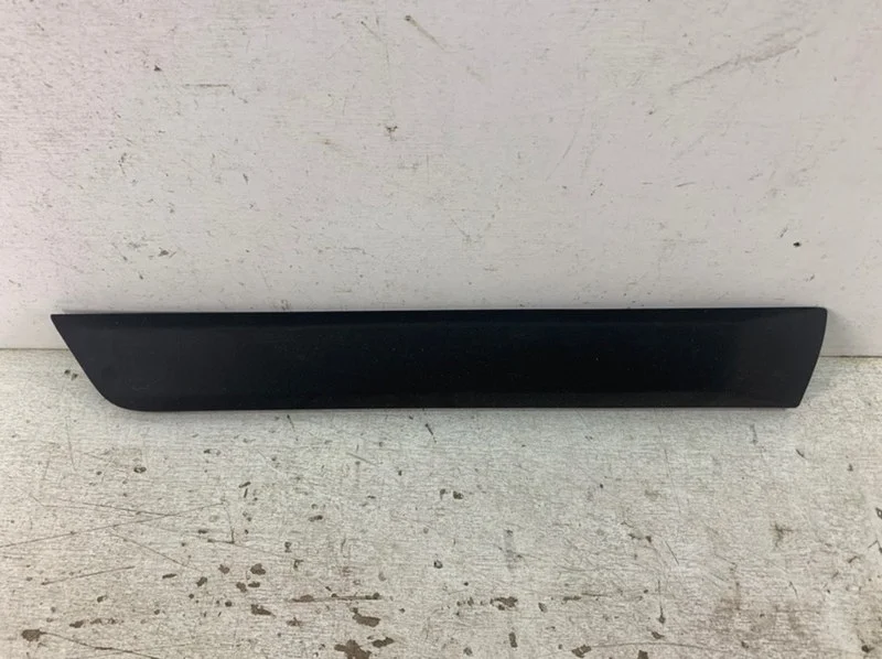 Накладка двери Volvo XC60 2008-2013