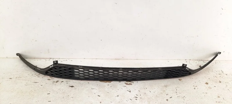 Решетка бампера KIa Cerato 2013-