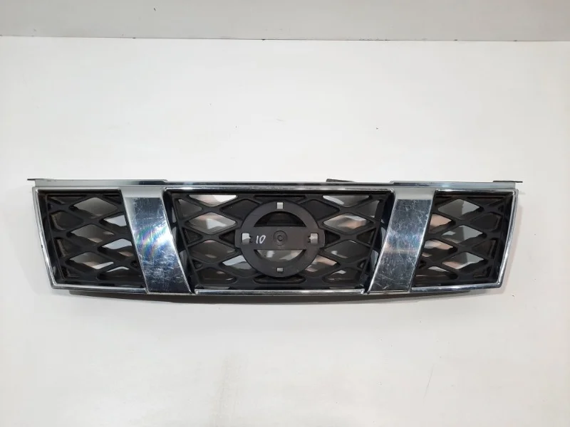 Решетка радиатора Nissan X-Trail 2007-2011 T31