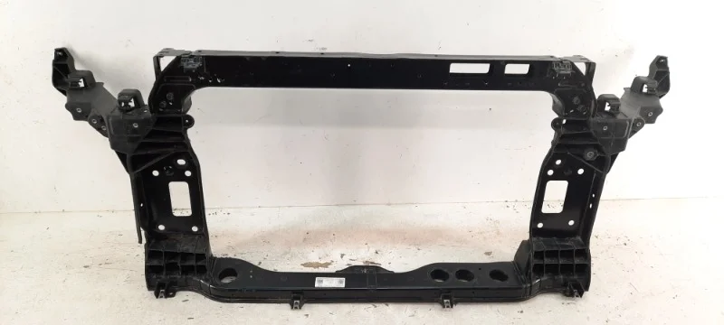 Панель передняя (телевизор) Hyundai Tucson 2015-2019 3