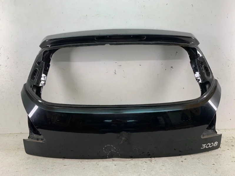 Крышка багажника Peugeot 3008 2010-2016