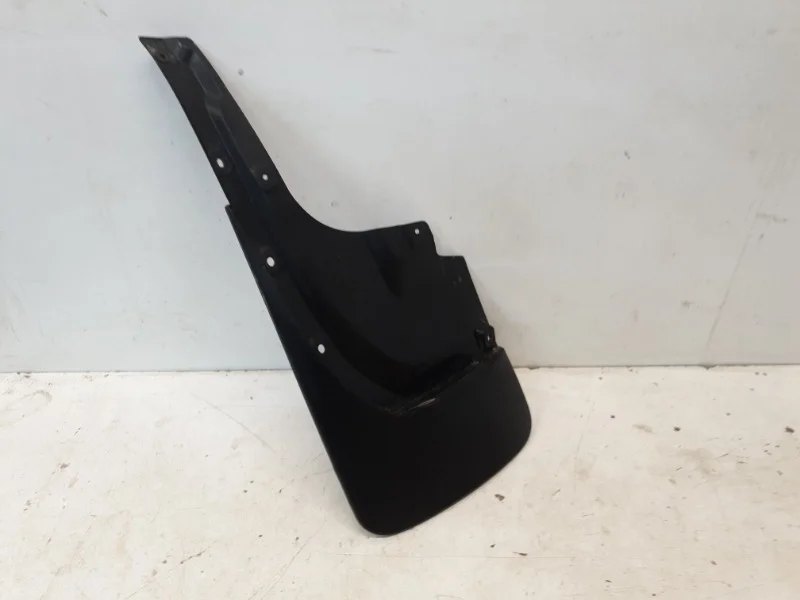 Брызговик Toyota Land Cruiser 2016- 200