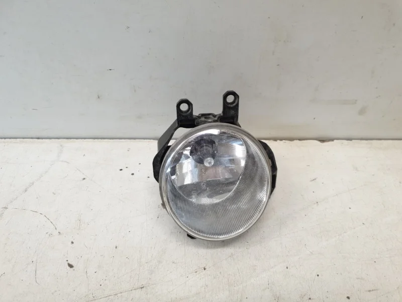 Фара противотуманная Toyota Rav4 2016-2019 45