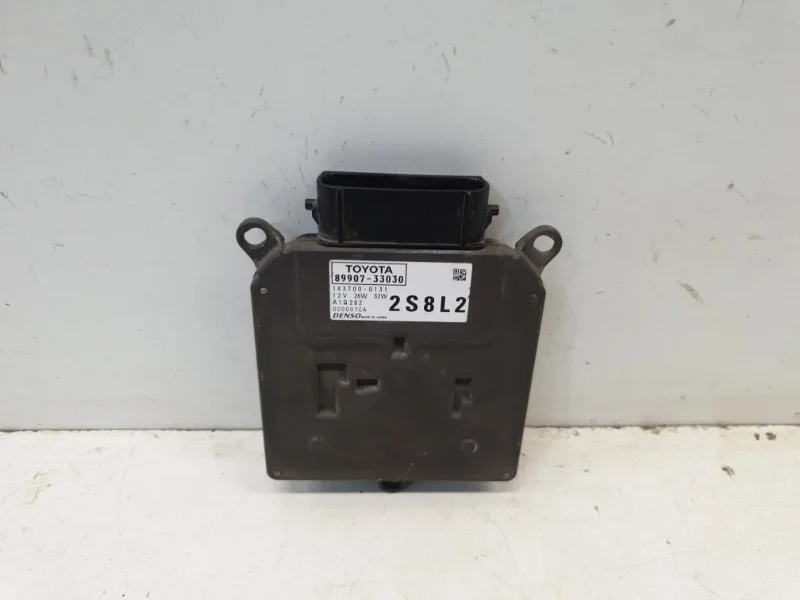 Блок фары Toyota Camry 2018- V70