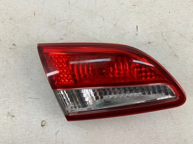 Фонарь Nissan Almera 2013- G15