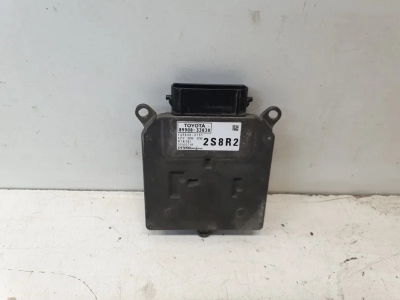 Блок фары Toyota Camry 2018- V70