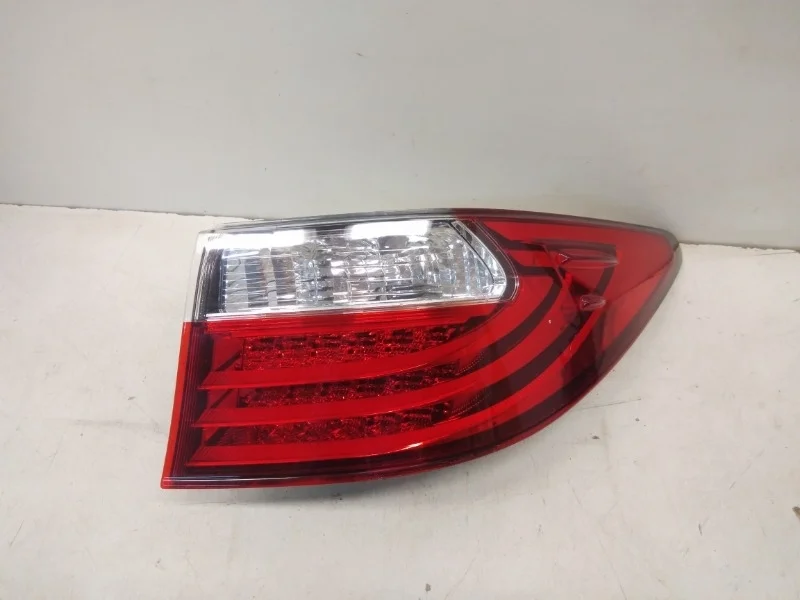 Фонарь Lexus LS 2012-2015 6