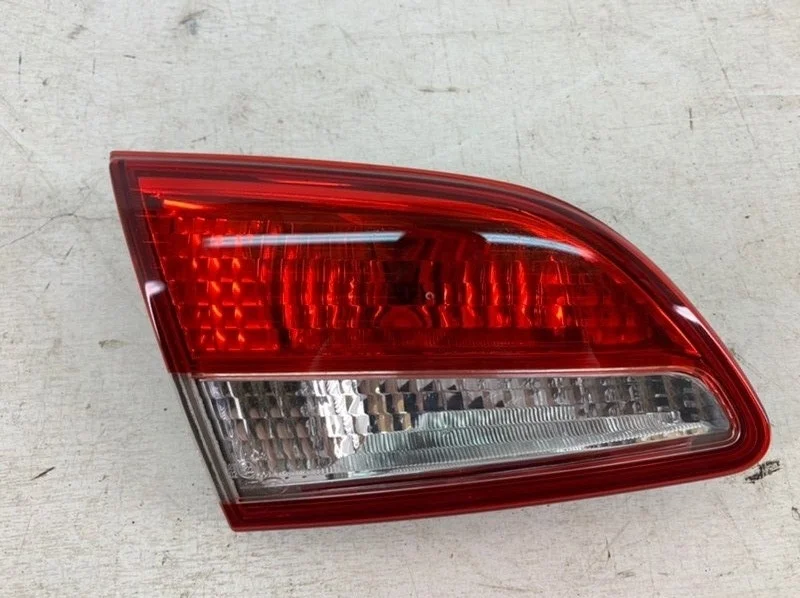 Фонарь Nissan Almera 2013- G15