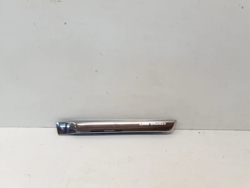 Молдинг двери Toyota Land Cruiser 2016- 200