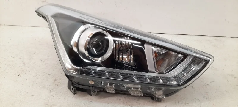 Фара Hyundai Creta 2015-