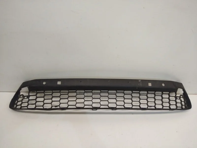 Решетка бампера Lexus NX 2014-2017