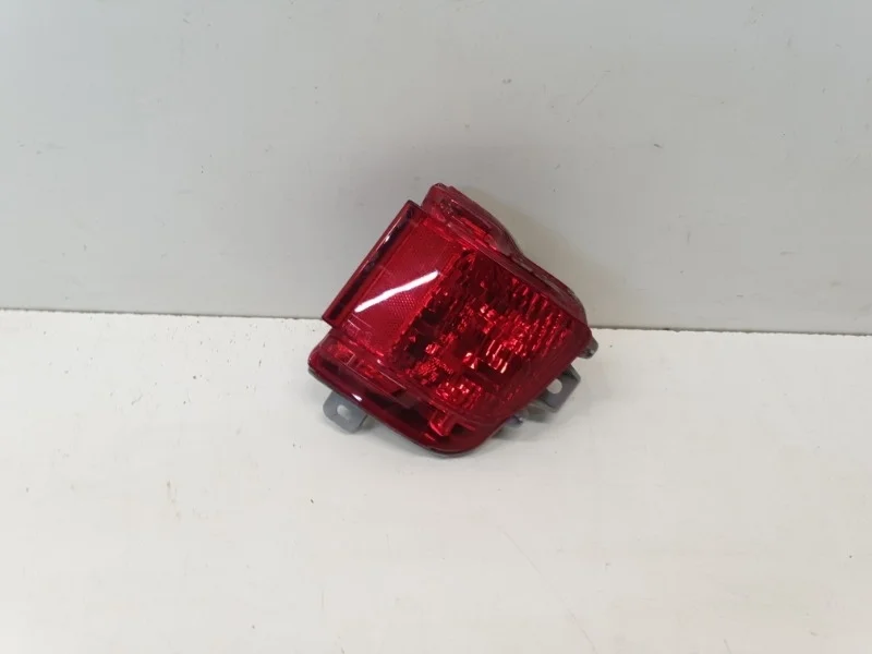 Фонарь противотуманный Toyota Land Cruiser 2016-2021 200