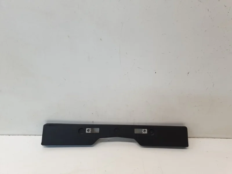 Площадка под гос. номер Toyota Rav4 2016-2019 45