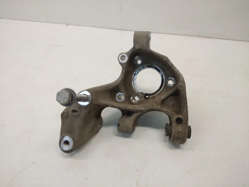 Кулак поворотный Volkswagen Tiguan 2021-