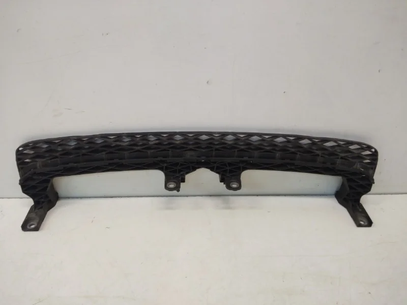 Спойлер бампера Volkswagen Passat 2011-2015 B7