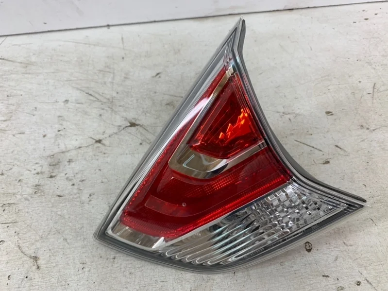 Фонарь Nissan X-Trail 2014-2018 T32