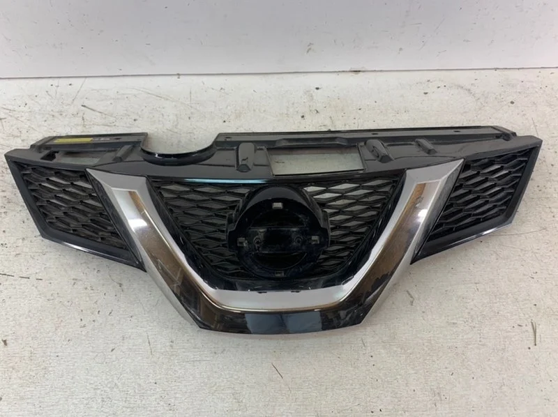 Решетка радиатора Nissan X-Trail 2014- T32