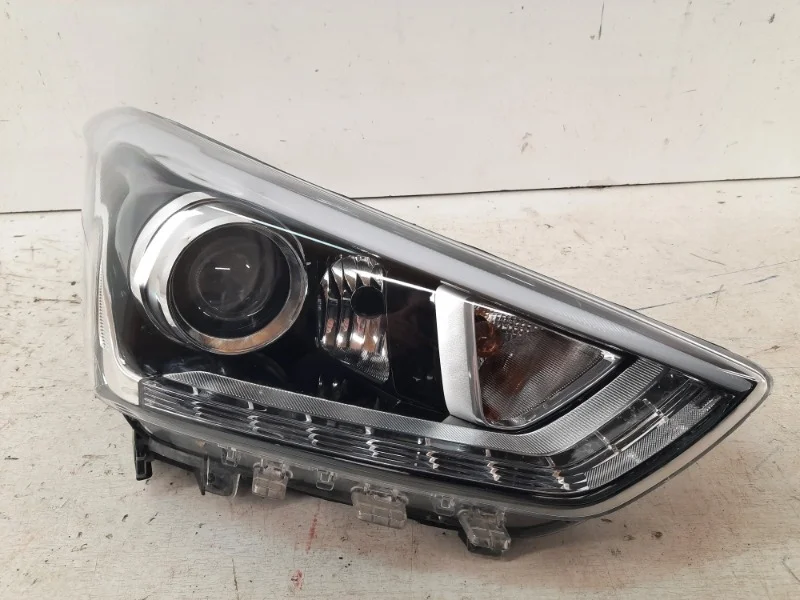 Фара Hyundai Creta 2015-