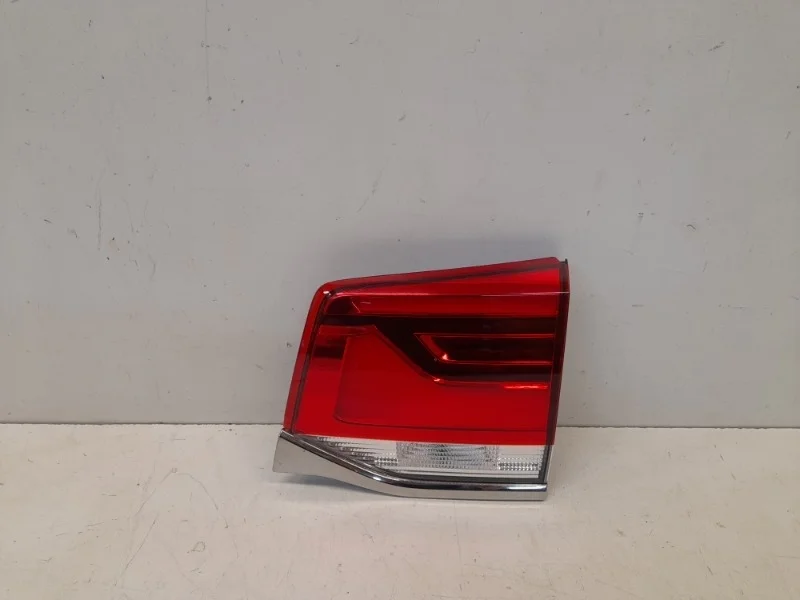 Фонарь Toyota Land Cruiser 2016-2021 200