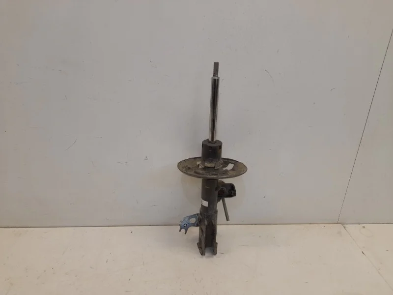 Амортизатор Toyota Camry 2018- V70