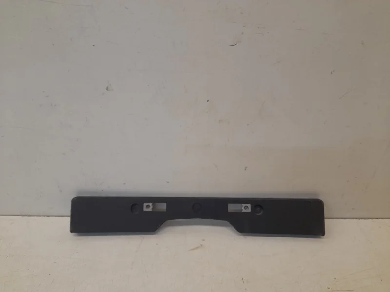 Площадка под гос. номер Toyota Rav4 2016-2019 45