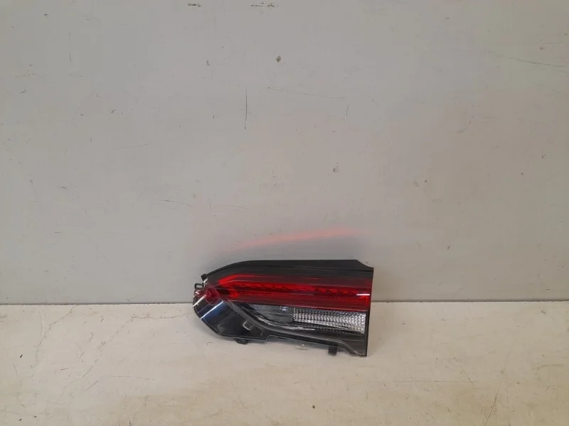 Фонарь Toyota Rav4 2019- 50