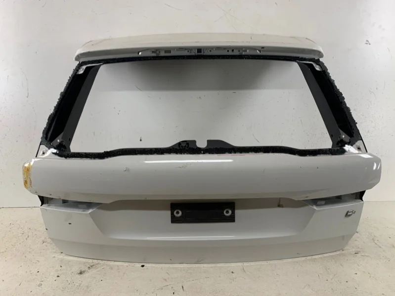 Крышка багажника Volvo XC60 2017-