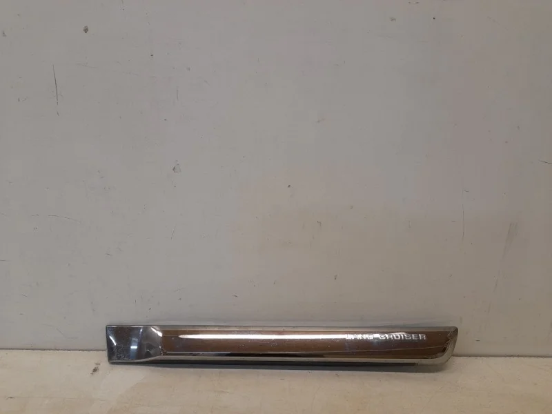 Молдинг двери Toyota Land Cruiser 2016-2021 200