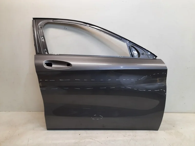 Дверь Mercedes-Benz GLA 2013-2019 X156