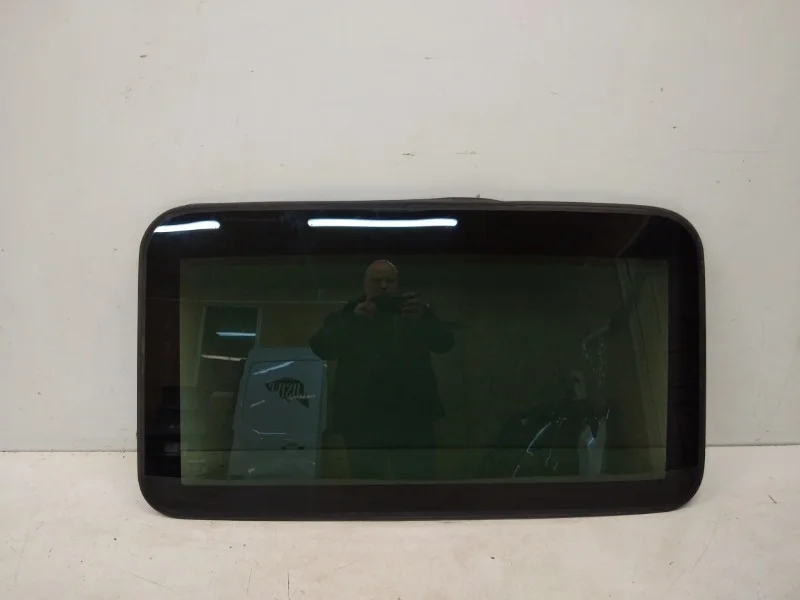 Стекло люка Lexus LS 2006-2017 4