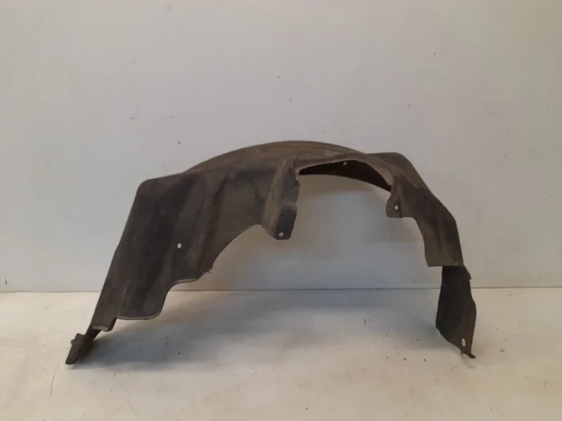 Подкрылок Toyota Camry 2018- 70