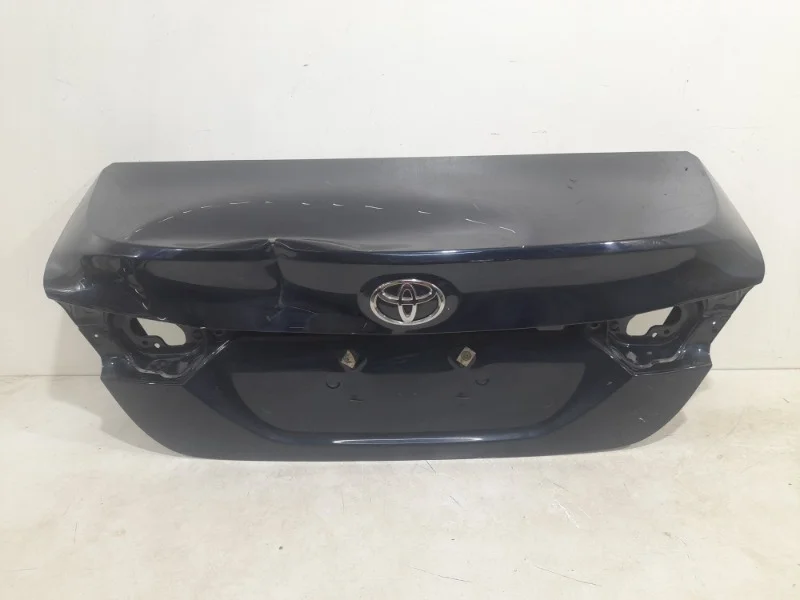 Крышка багажника Toyota Camry 2018- 70