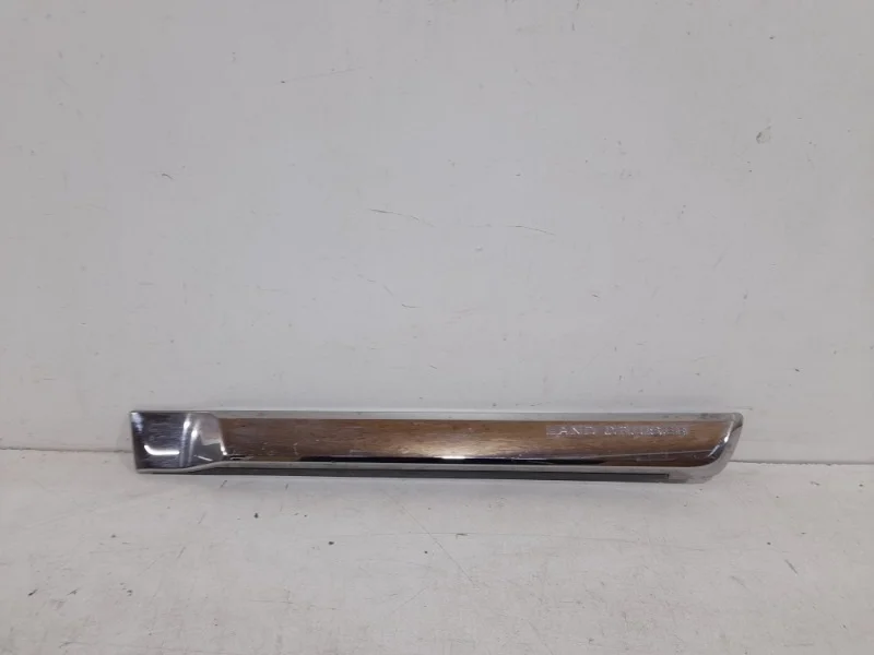 Молдинг двери Toyota Land Cruiser 2016-2021 200