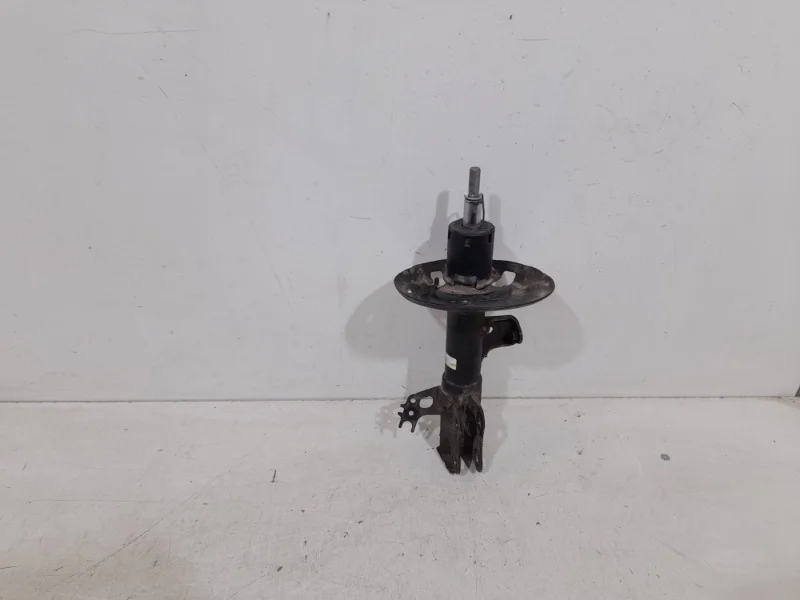 Амортизатор Toyota Camry 2018- V70