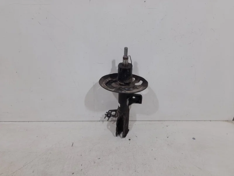 Амортизатор Toyota Camry 2018- V70