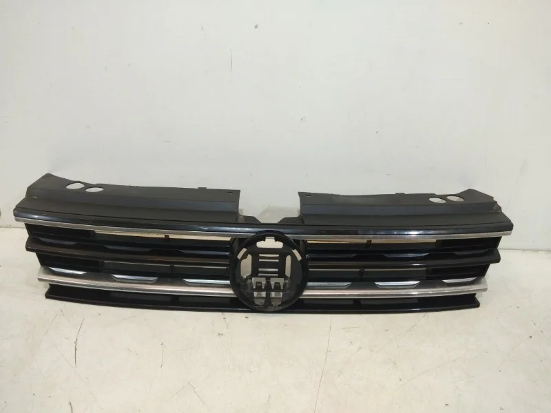 Решетка радиатора Volkswagen Tiguan 2017-2020