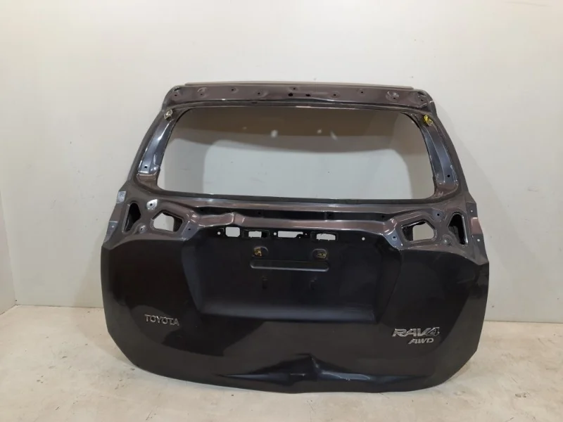 Крышка багажника Toyota Rav4 2013-2016 40