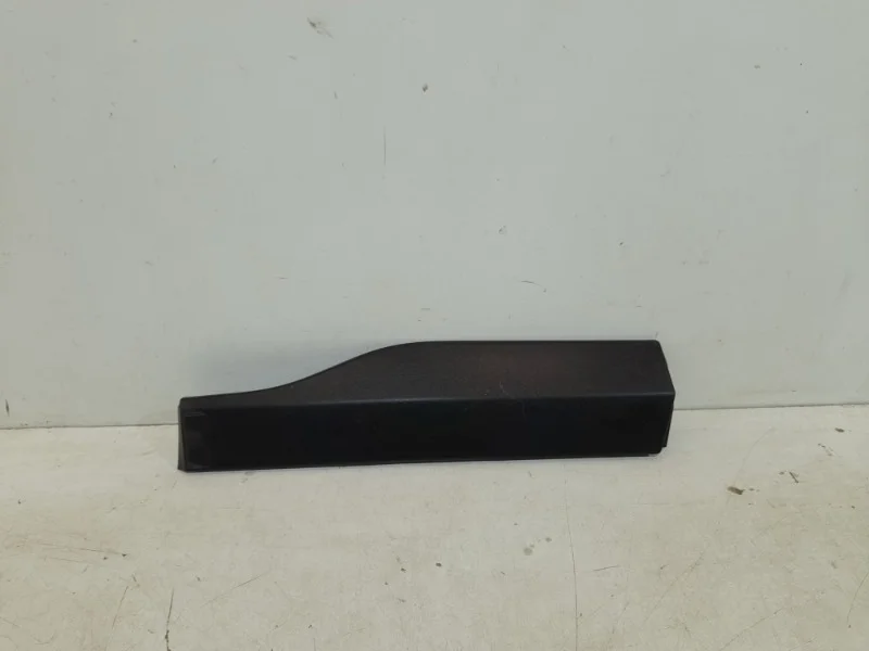 Накладка двери Toyota Rav4 2019- 50