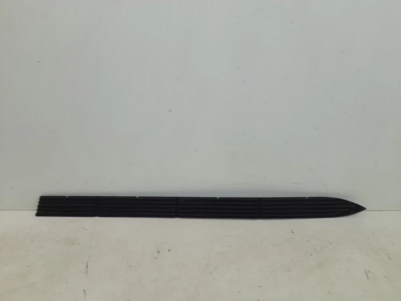 Накладка подножки Toyota Land Cruiser 2012-2021 200