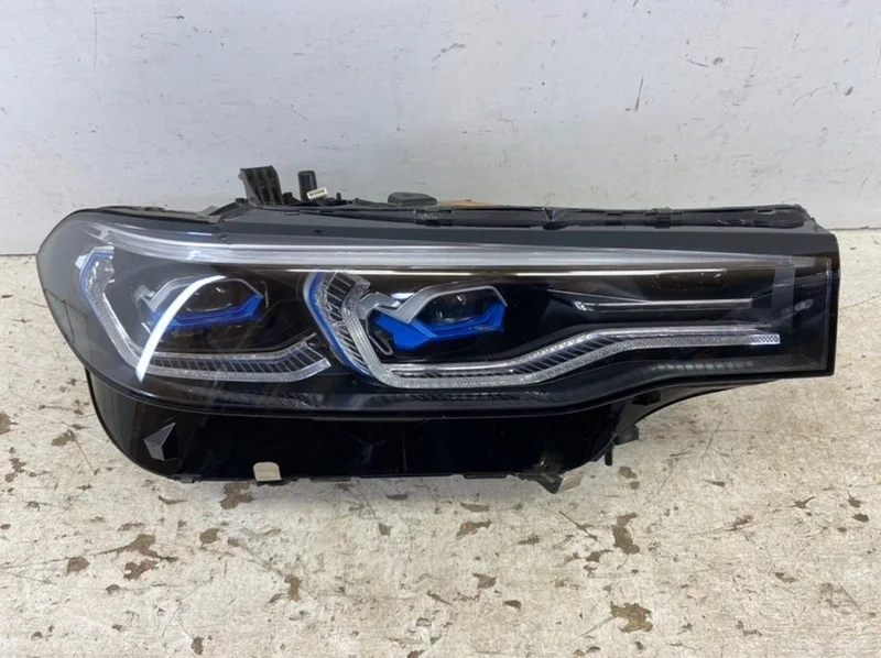 Фара BMW X7 2018- G07