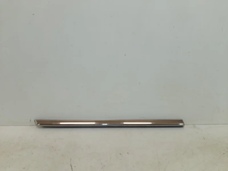 Молдинг двери Toyota Land Cruiser 2016-2021 200