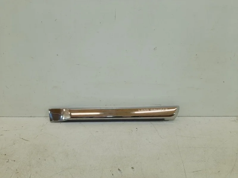 Молдинг двери Toyota Land Cruiser 2016-2021 200