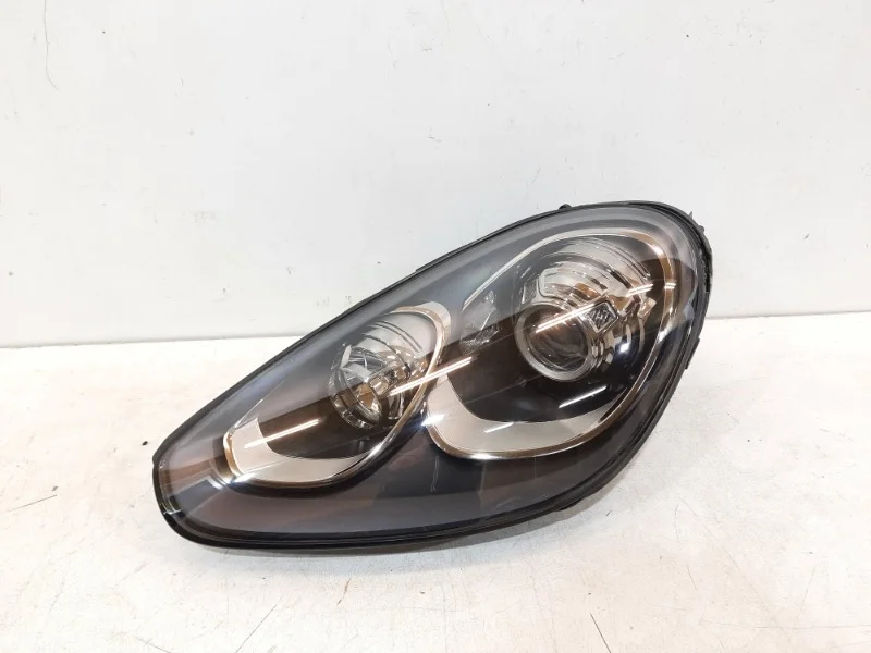 Фара Porsche Cayenne 2015-2018 958