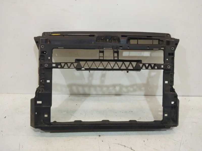 Панель передняя (телевизор) Volkswagen Polo 2009-2019 5